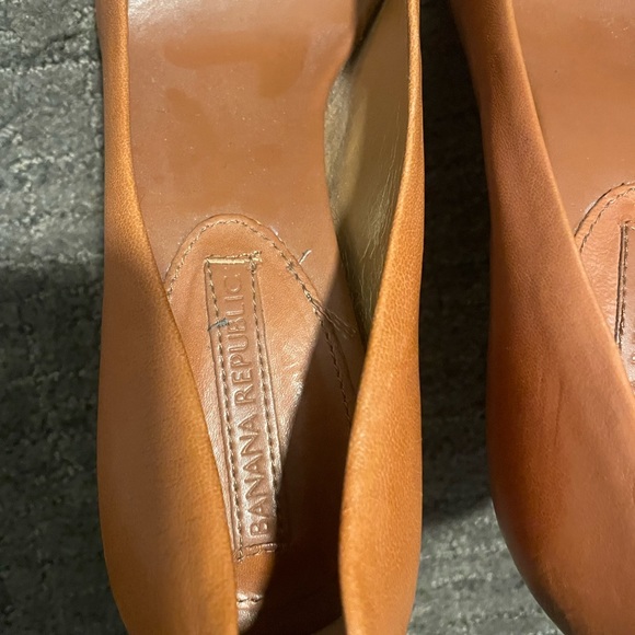 Banana republic Brown Leather Heels - Picture 3 of 7